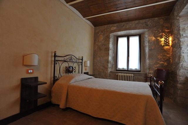 Il Casale Di Mario Villa Montecchio  Eksteriør billede