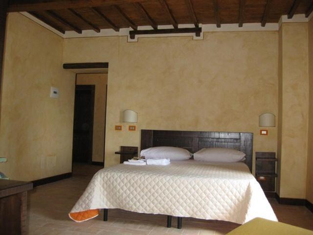Il Casale Di Mario Villa Montecchio  Eksteriør billede